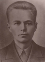 Попов Анатолий Владимирович (1924-1943)