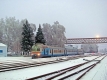 Д1-718 на станции Попасная, Современные, Зима, День, Снег, Вокзалы