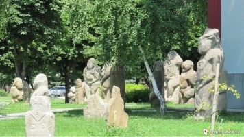 Парк-музей каменных баб