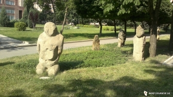 Парк-музей каменных баб
