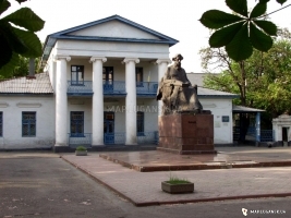Памятник Владимиру Далю