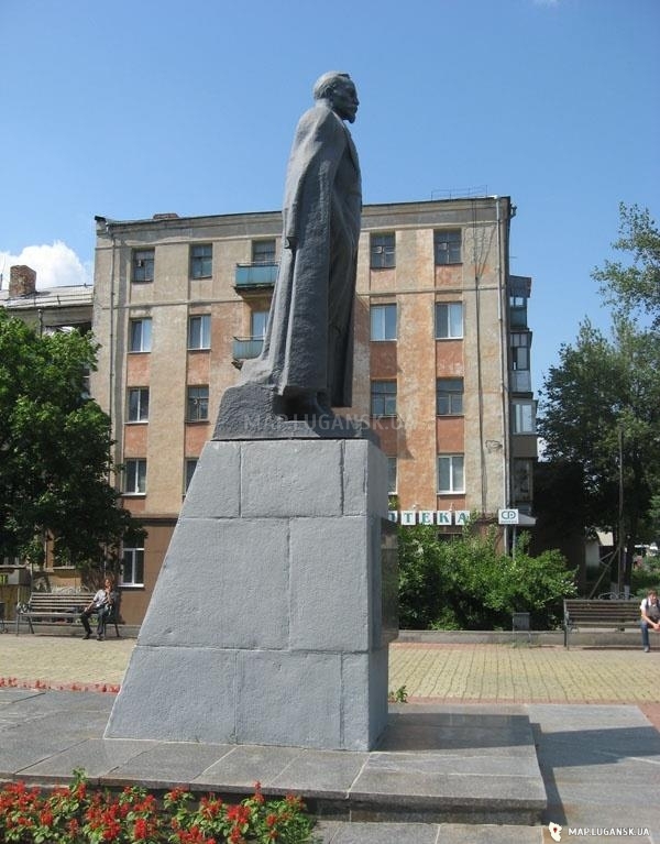 Памятник Феликсу Дзержинскому , Современные, Достопримечательности, Цветные