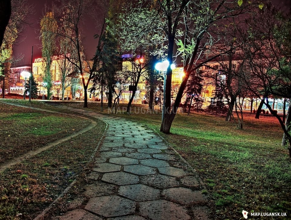 Луганск, сквер ВЛКСМ ночью, Современные, Профессиональные, Достопримечательности, Ночь
