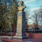 Памятник Горюшкину, Современные, Достопримечательности, Цветные