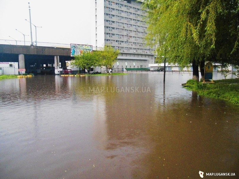 Луганск, 9 июня 2016 год, Лето, День, Дождь