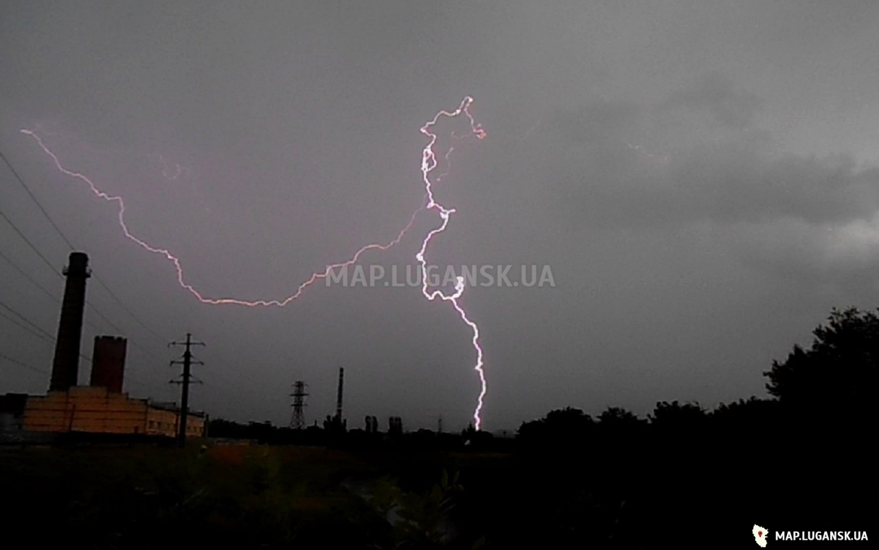 Луганск, 20 июня 2015 год, Лето, День, Дождь