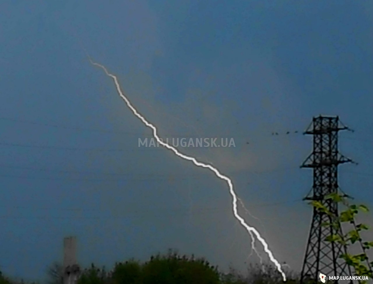 Луганск, 3 мая 2014 год, Весна, День, Дождь