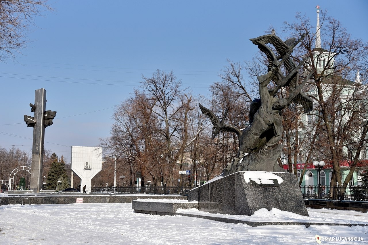 Луганск, воинам павшим в ВОВ, Современные, Любительские, Зима