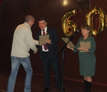 Светлана Стрижаченко и Виталий Морозов поздравили коллектив шахты Вергелевская с юбилеем.