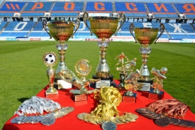 Луганская футбольная команда принимает участие в международном турнире в России.