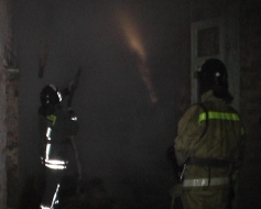 Ликвидирован пожар в здании заброшенного тубдиспансера в Александровске.