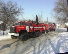 Луганские спасатели не допустили распространения огня на дома жителей.