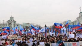 В Луганске прошёл митинг против ж/д блокады Донбасса.