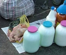 Администрация города призывает луганчан не приобретать продукты питания на стихийных рынках.