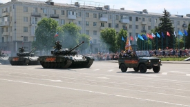В Луганске состоялась репетиция парада Победы.